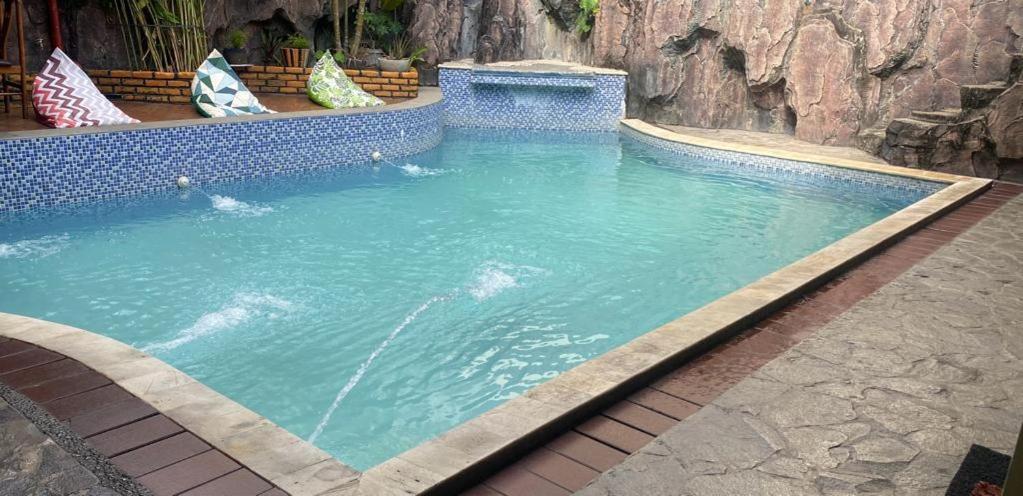 Sentosa Lodge Padang Kültér fotó